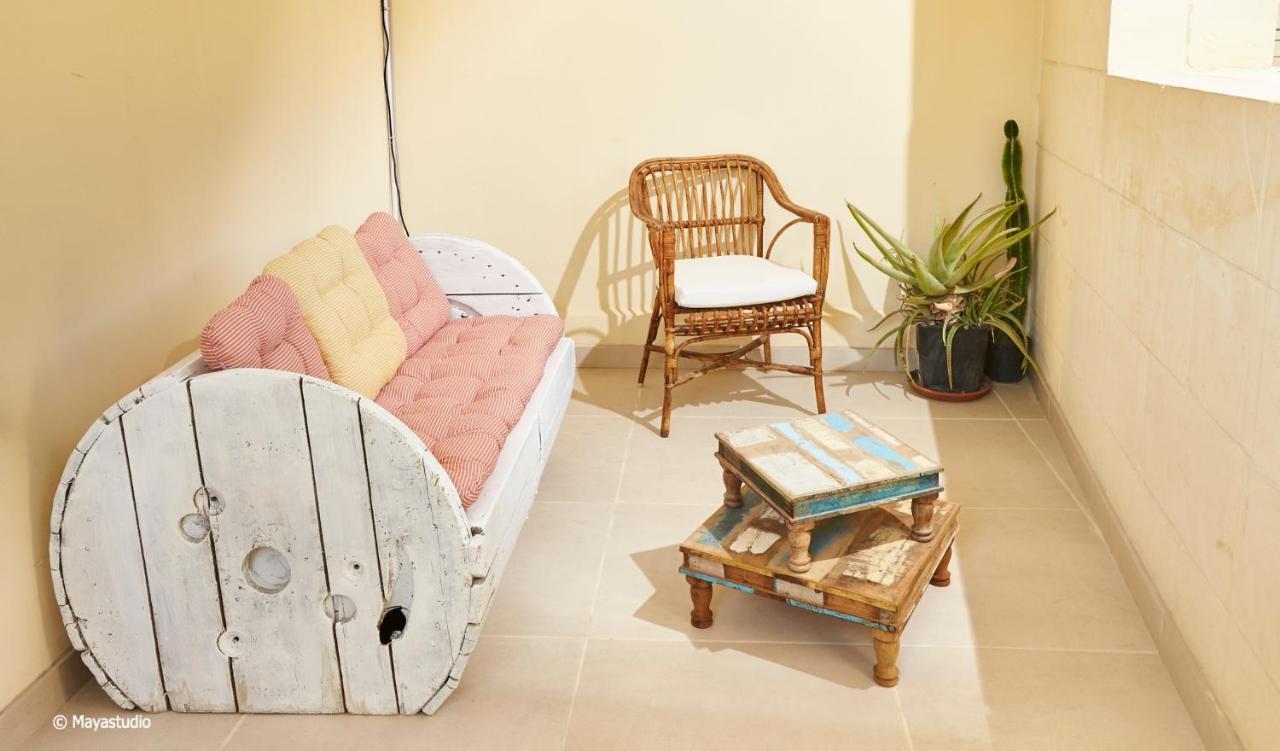 ビクトリア Provicario Bed & Breakfast エクステリア 写真